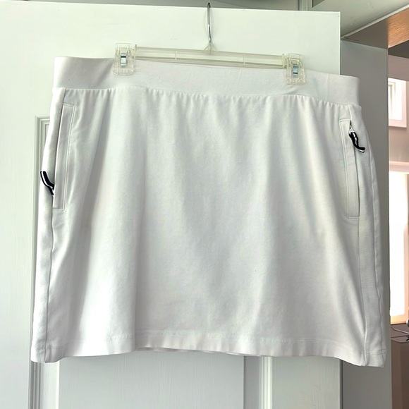 T by Talbots white skort size xl - Picture 1 of 3